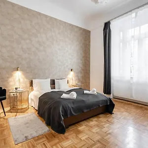 https://bpr-swan-apartment-near-the-buda-castle.inbudapesthotels.com