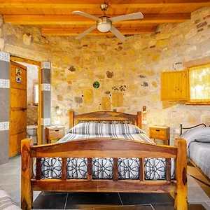  Casa di campagna Masseria Usamborgia Italia