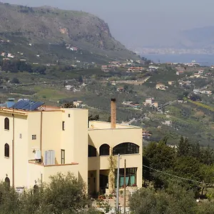  Alloggio per agriturismo Agriturismo Rajata Italia